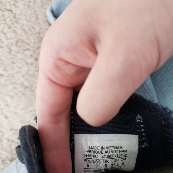 Women's Navy Suede Converse; Size 7 - Picture 3 of 3